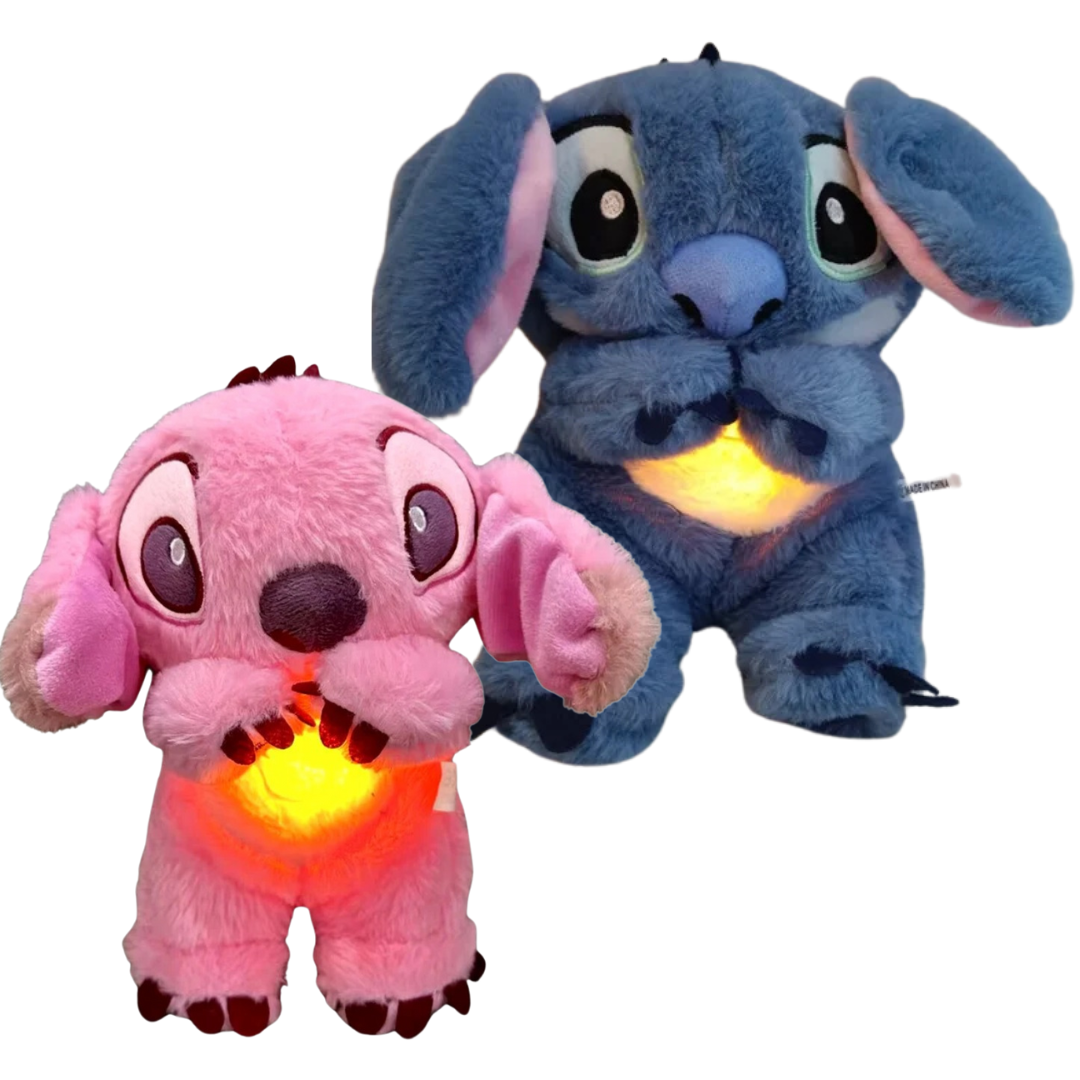 Stitch El peluche que respira… y te envuelve en pura calma.
